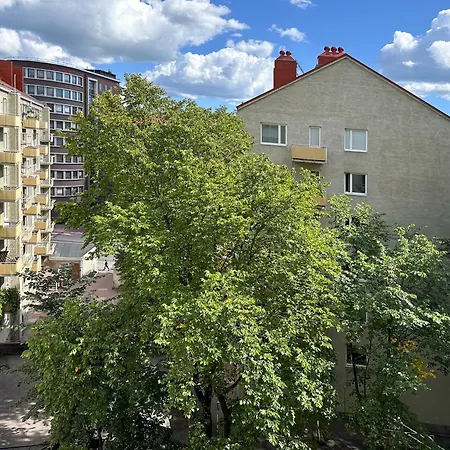 Artistic Kallio Apartment *